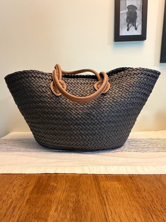 aerie Handbags - Aerie Black Oversized Woven Straw Tote Beach Bag Faux Leather Handles OS